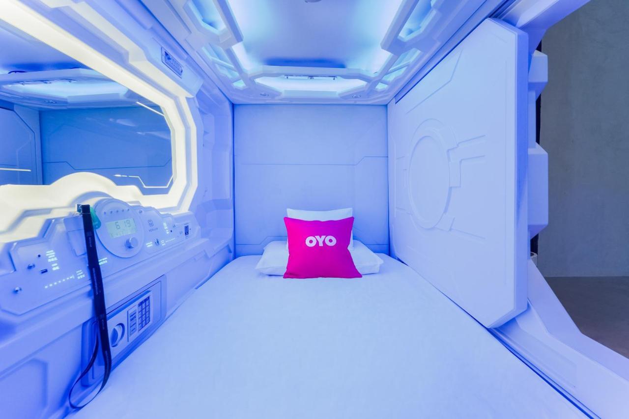 Oyo 89635 Modular Langkawi Capsule Hotel Padang Mat Sirat Exterior foto